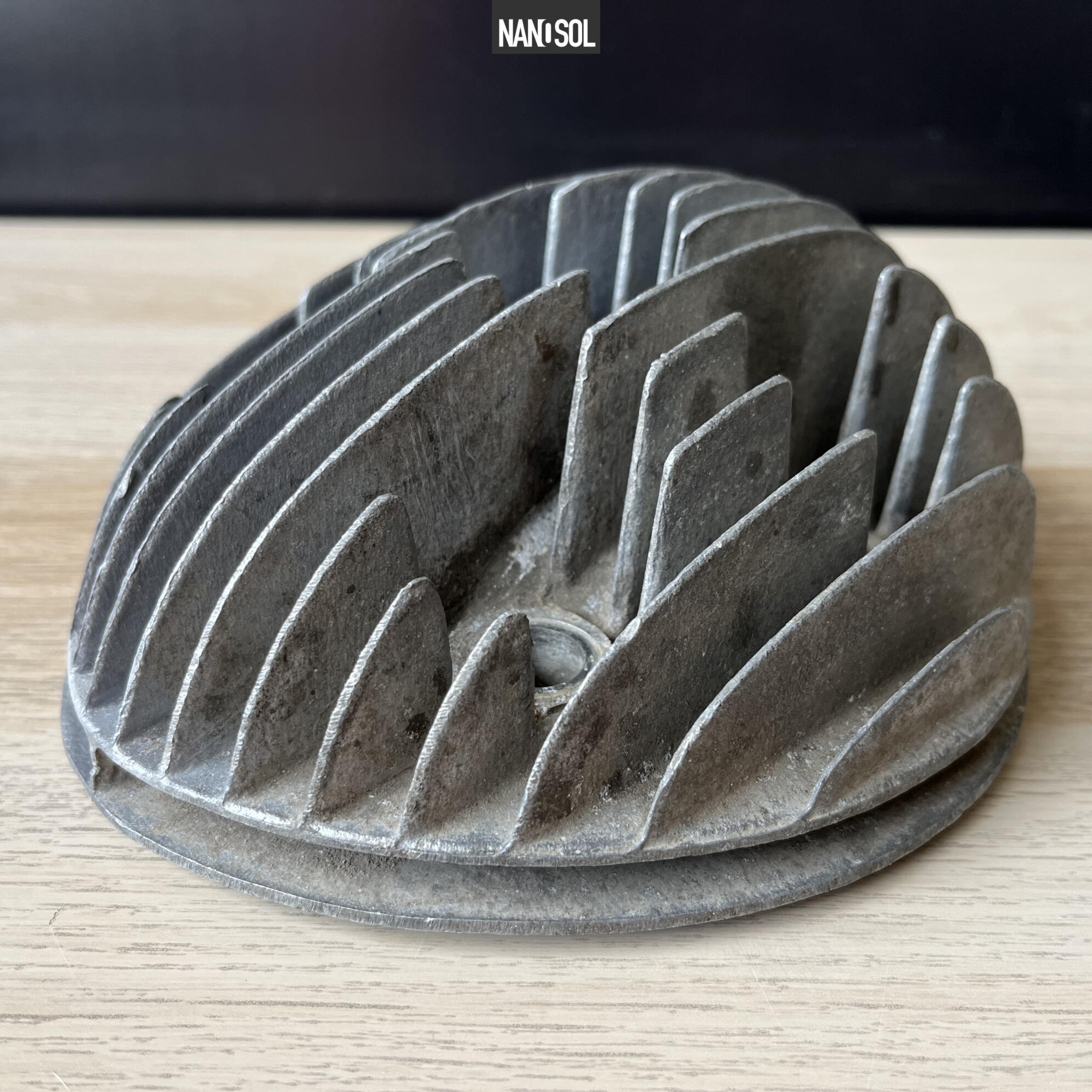 80100001-Alu-Cleaner-cisteni-hlavy-Jawa-250-36-nanosol.jpeg Hlavu motoru s viditelnou oxidací