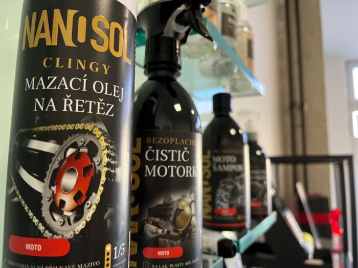 Bezoplachový čistič motorky DETAILER 500ml - Image 3
