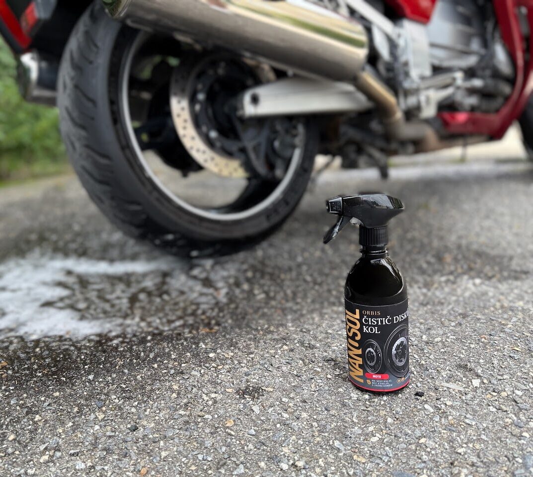 čistič disků kol na motorku od Nanosolu