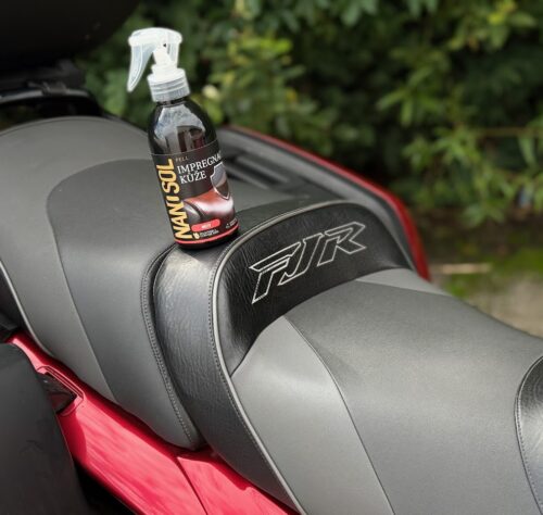 Impregnace kůže na motorku od Nanosolu